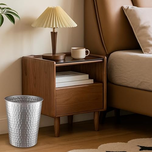 Miniatura 7 de Monarch Abode Cubo de basura de metal para baño, cesta de basura para dormitorio, escritorio de oficina y dormitorio, martillado a mano, duradero y