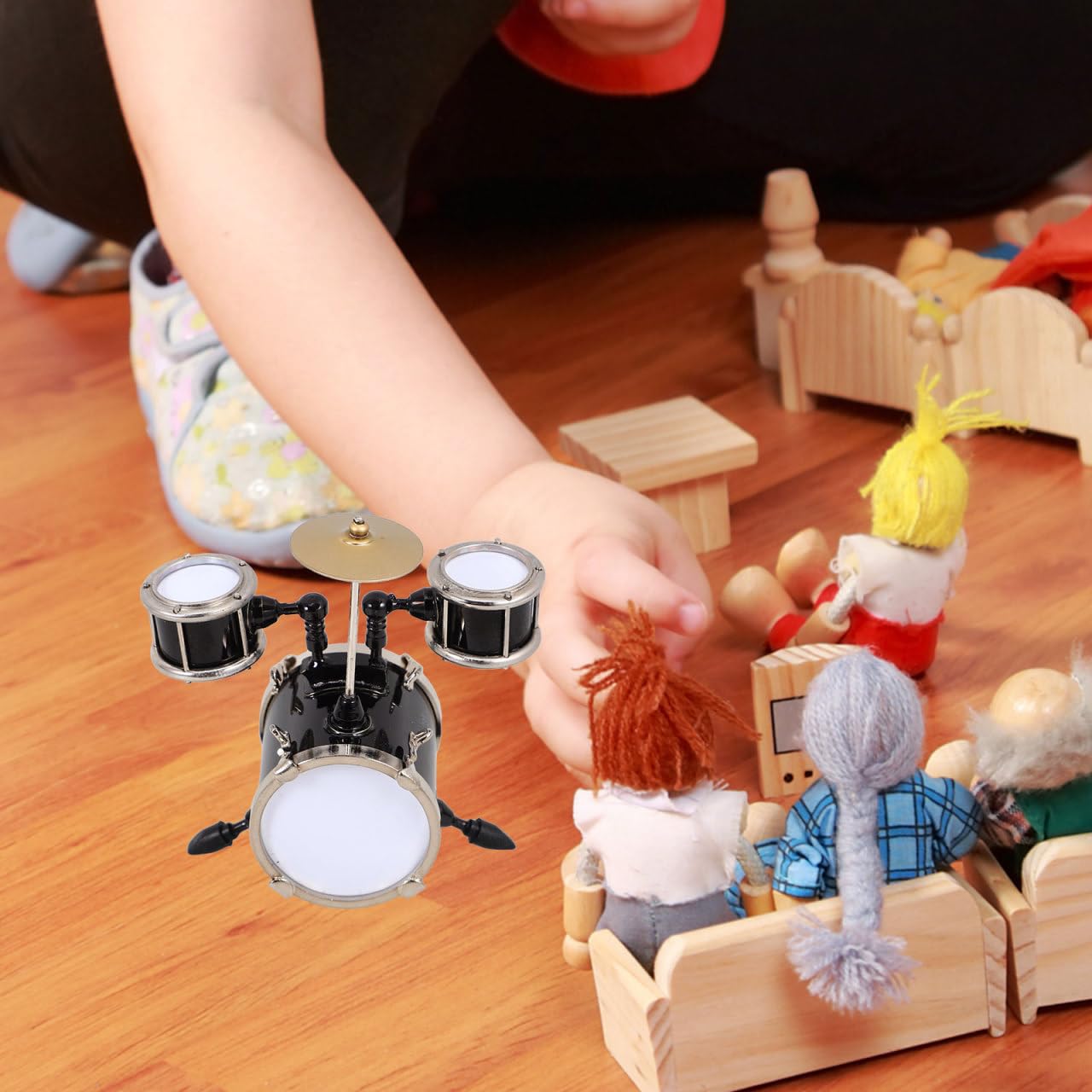 SOLUSTRE Miniatur Schlagzeug Für Musikinstrument Dekoration Für Und Szenen Detailgetreue Nachbildung Puppenhaus Zubehör