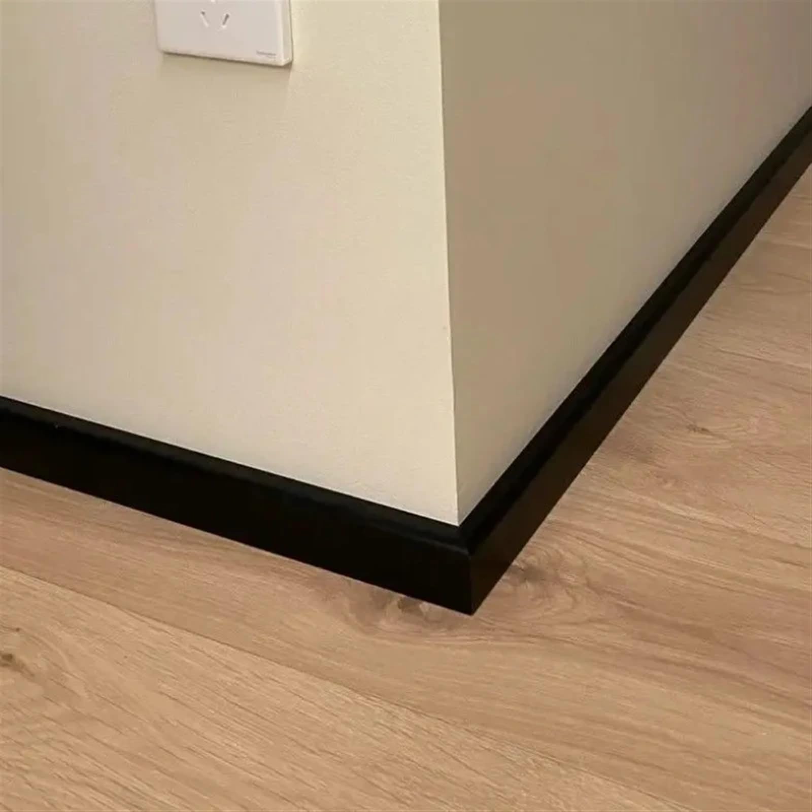 Remate De Rodapié 2 uds 2mX80mm pegatinas de pared espuma PVC impermeable autoadhesivo suelo rodapié TV Fondo borde modelado DIY decoración del hogar(Beige)
