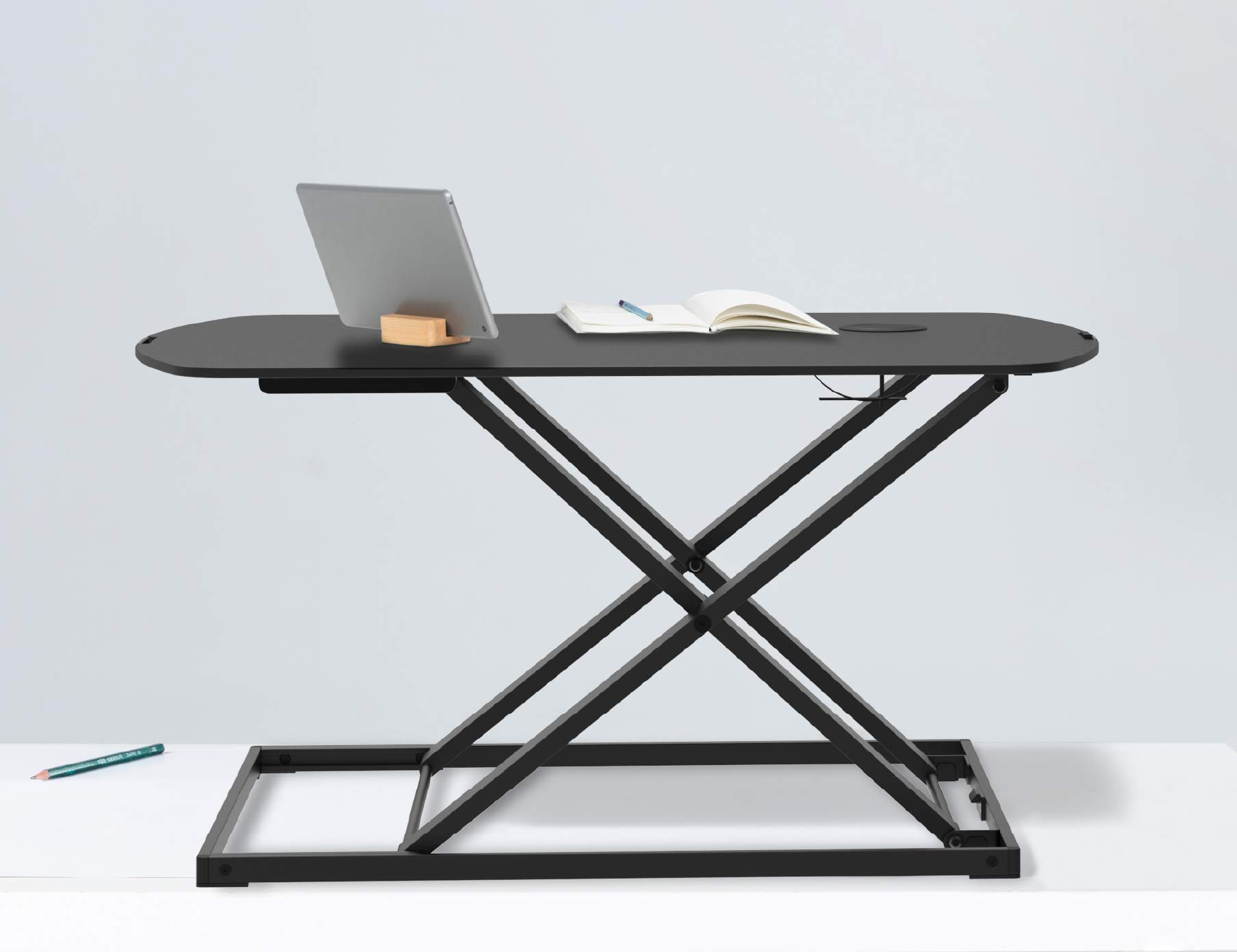 Bostitch Office STND-3122BK Convertisseur de bureau à hauteur réglable avec station de charge sans fil Noir