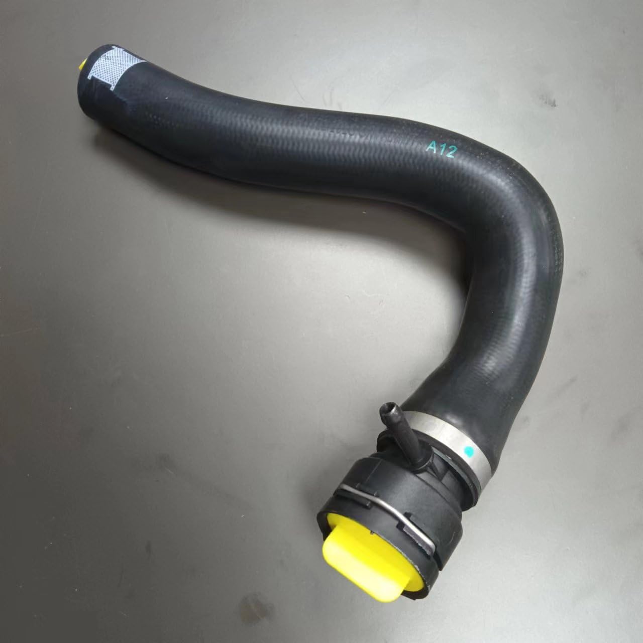 OBERES WASSERROHR 4F0121101G 4F0 121 101G