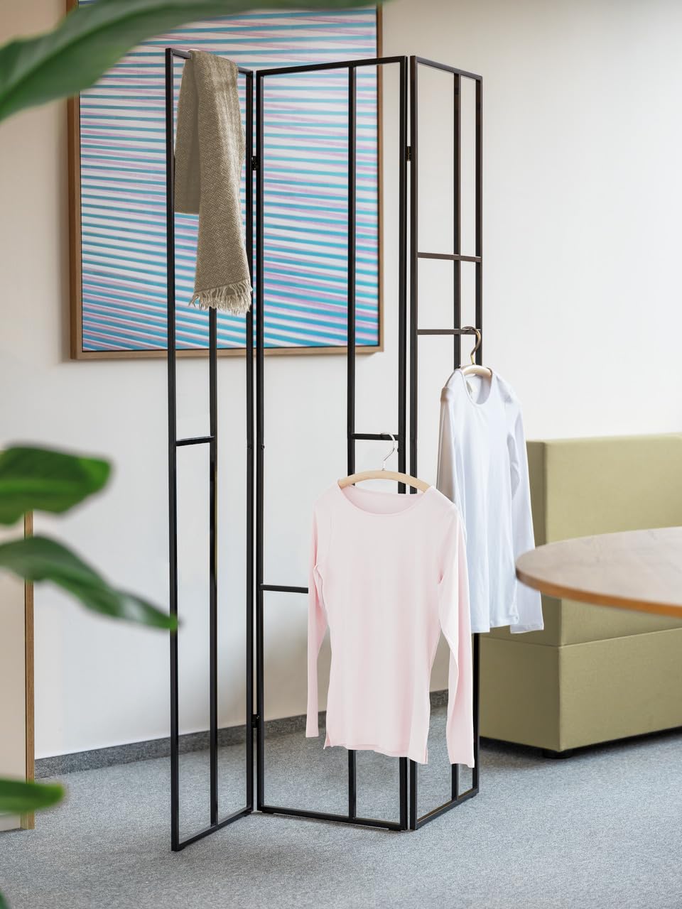 WENKO Paravent Shakti, séparateur pièce en métal thermolaqué Noir, Ranger et aérer Les vêtements, grilles avec Place Rangement Les écharpes, Accessoires et couvertures, 120 x 170 cm 69799800