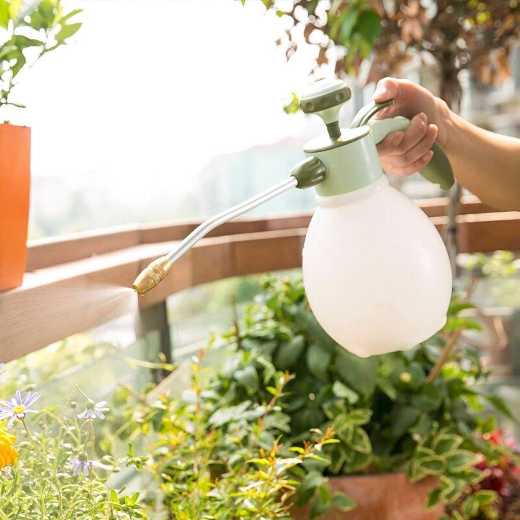 Generisch Diese 1,2-Liter-Druckgießkanne für den Außenbereich mit Langer Öffnung ist EIN pneumatisches Bewässerungswerkzeug für den Haushalt und eignet Sich ideal zum Gießen und einfachen Befüllen.