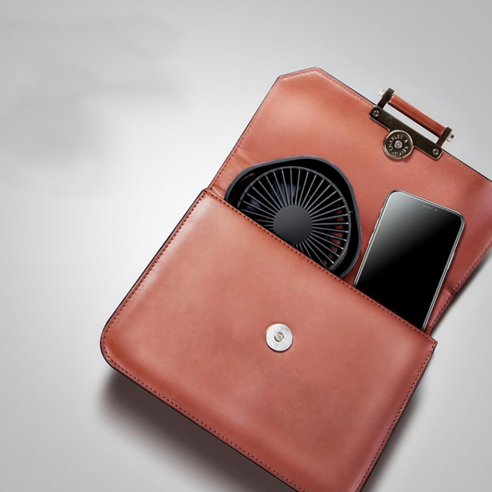 Simpeak Ventilador USB Mini, Ventilador USB de Mesa Portátil, 3 Velocidades Silencioso, Angulo Ajustable Fan Pequeño para Oficina Hogar Viajar y Acampar - Negro