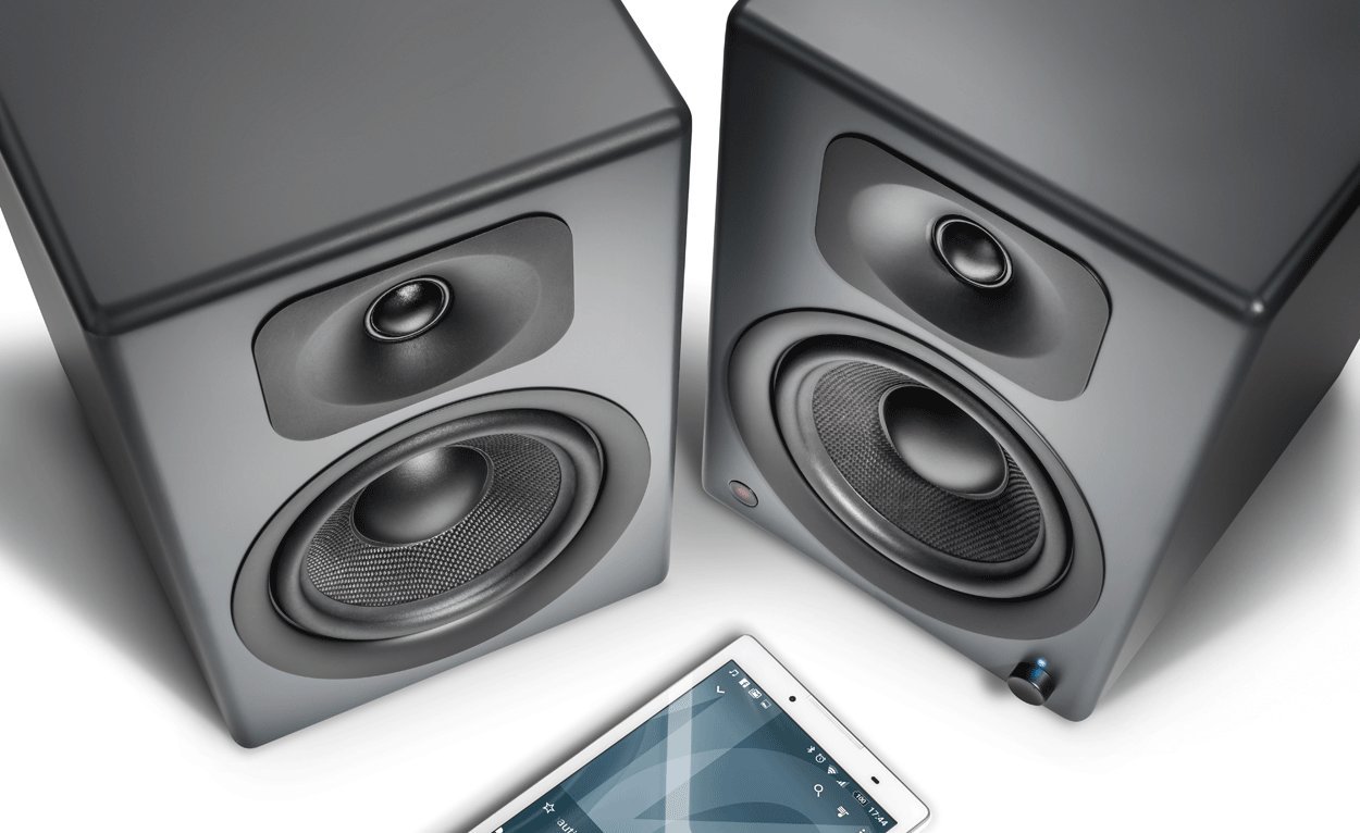 Wavemaster Base: Diffusori Da Scaffale Con Bluetooth E Suono Di Qualità!