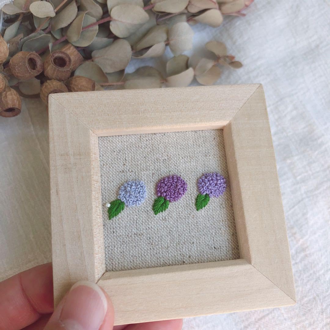 紫陽花　刺繍　額装 Amazon.co.jp: ブルー 3つ並紫陽花 刺繍フレーム インテリア