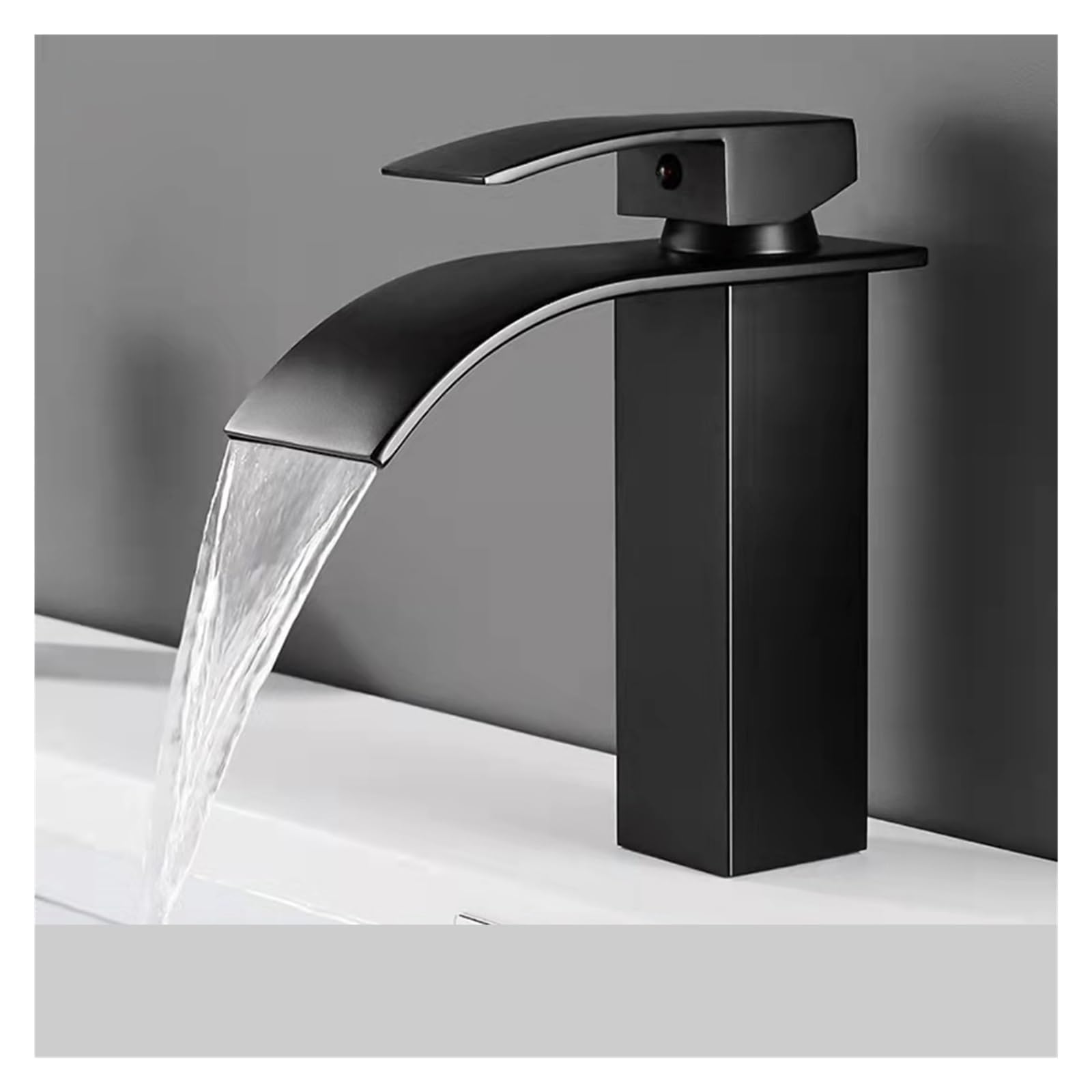 Mitigeur cascade de lavabo noir mat en laiton pour eau chaude et froide