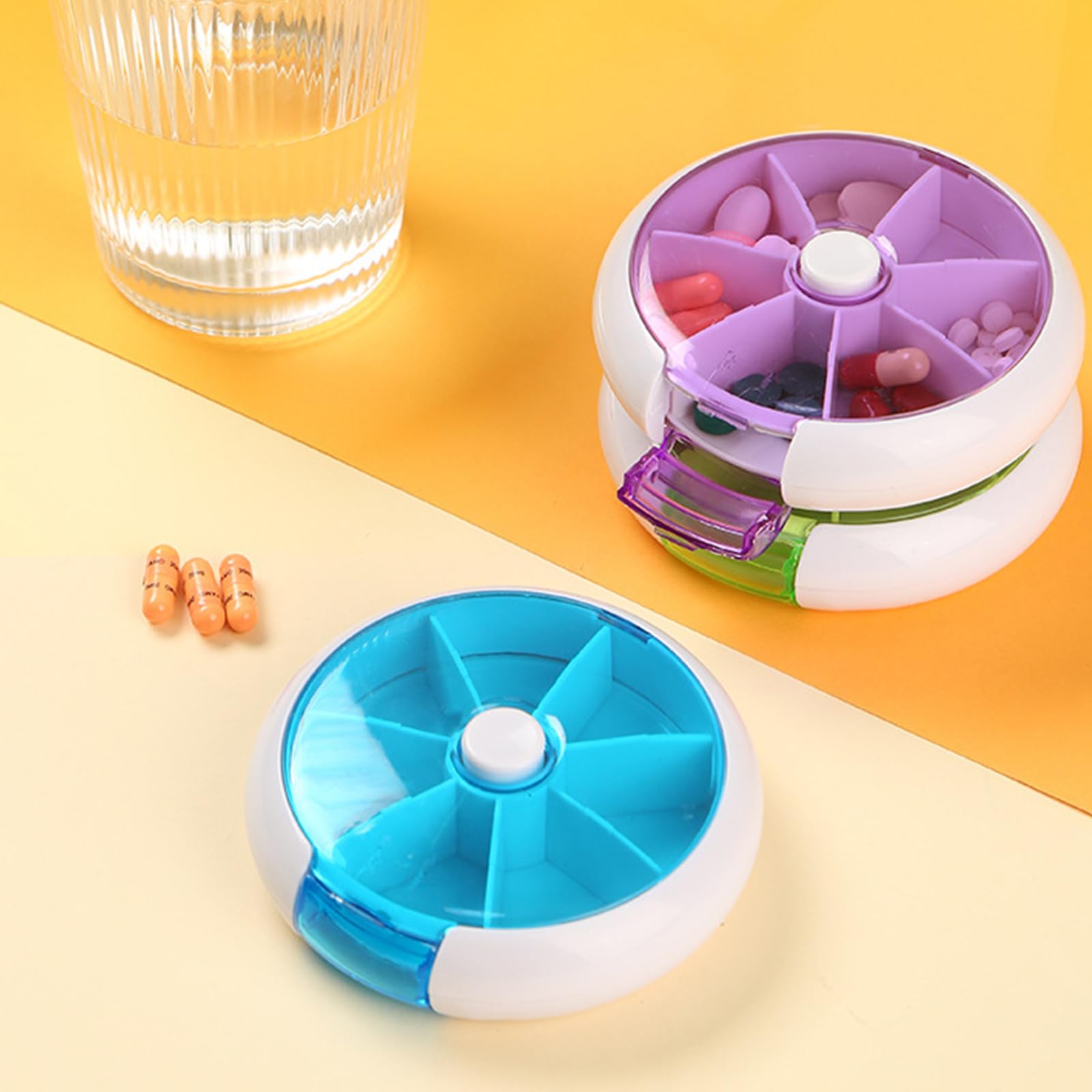 TGBCST okrągłe pudełko na tabletki, 7 dni, mini pudełko na lekarstwa (9 x 2,5 cm/53 g) – organizer na tabletki, podróżna puszka na tabletki, praktyczne przechowywanie w podróży (mieszany zestaw)
