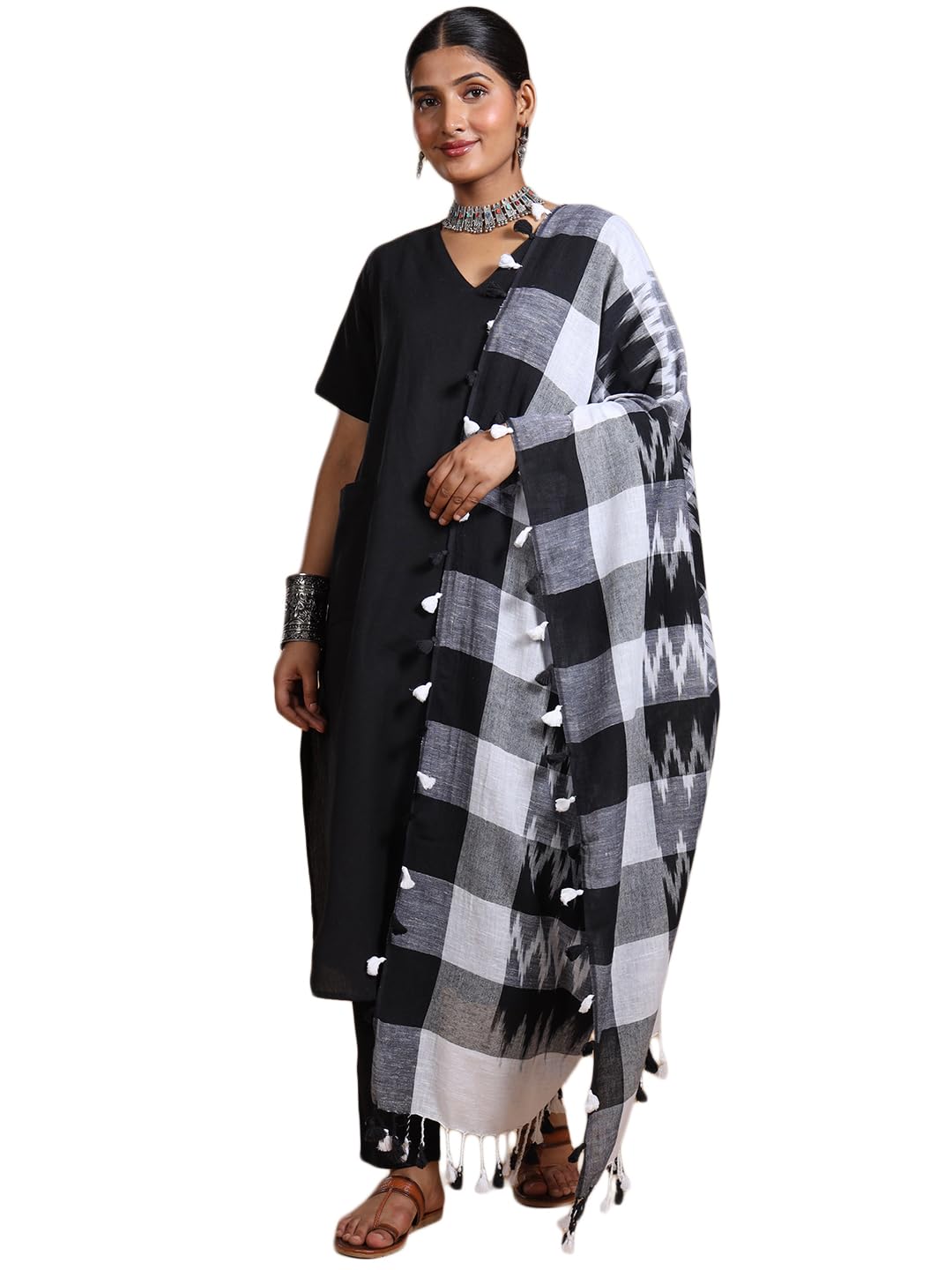 Women Cotton Ikkat Handloom Hand-Woven Dupatta with 4-Side Pompom (TWT_CDIKAT_BLKCHK,Black)-image-17