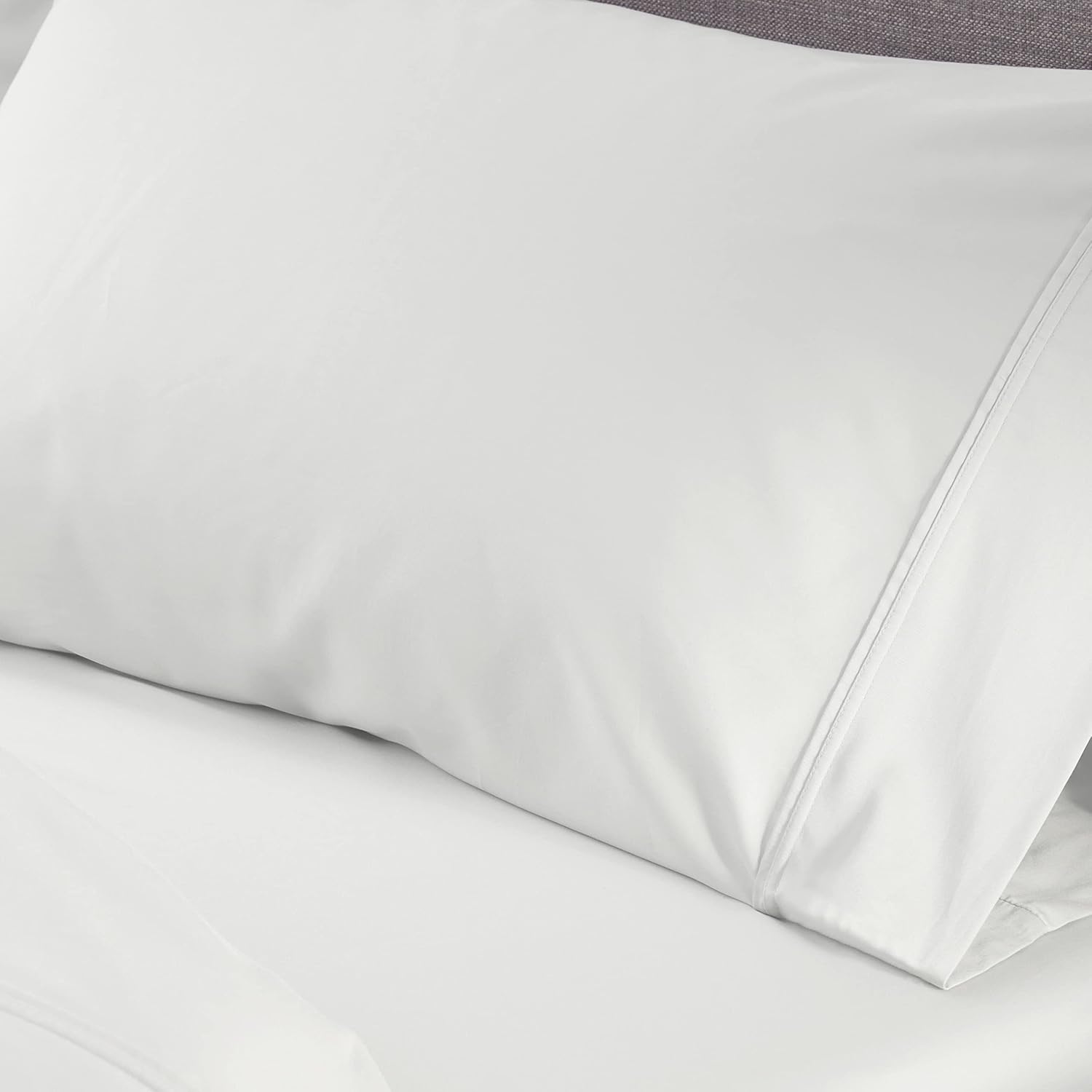 Bedgear Basic Bed Sheet Set – Lightweight Breathable Cooling Bedding Sheets – Includes Fitted Sheet, Flat Sheet, 2 Pillowcases – Comfortable, Cool Sleep, Dorm Apartment Essentials, Queen, Bright White