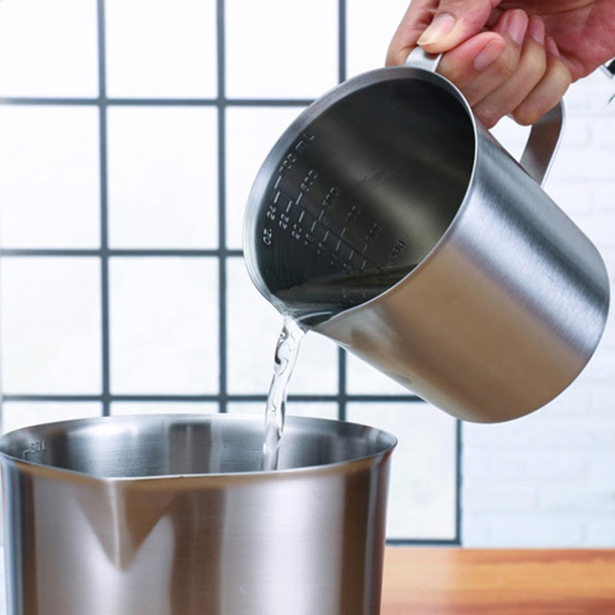 DECHOUS Taza Medidora con Báscula Precisa y Asa de 1500 Ml de Acero Inoxidable 304 Adecuado para Café, Té y Hornear en Cocina