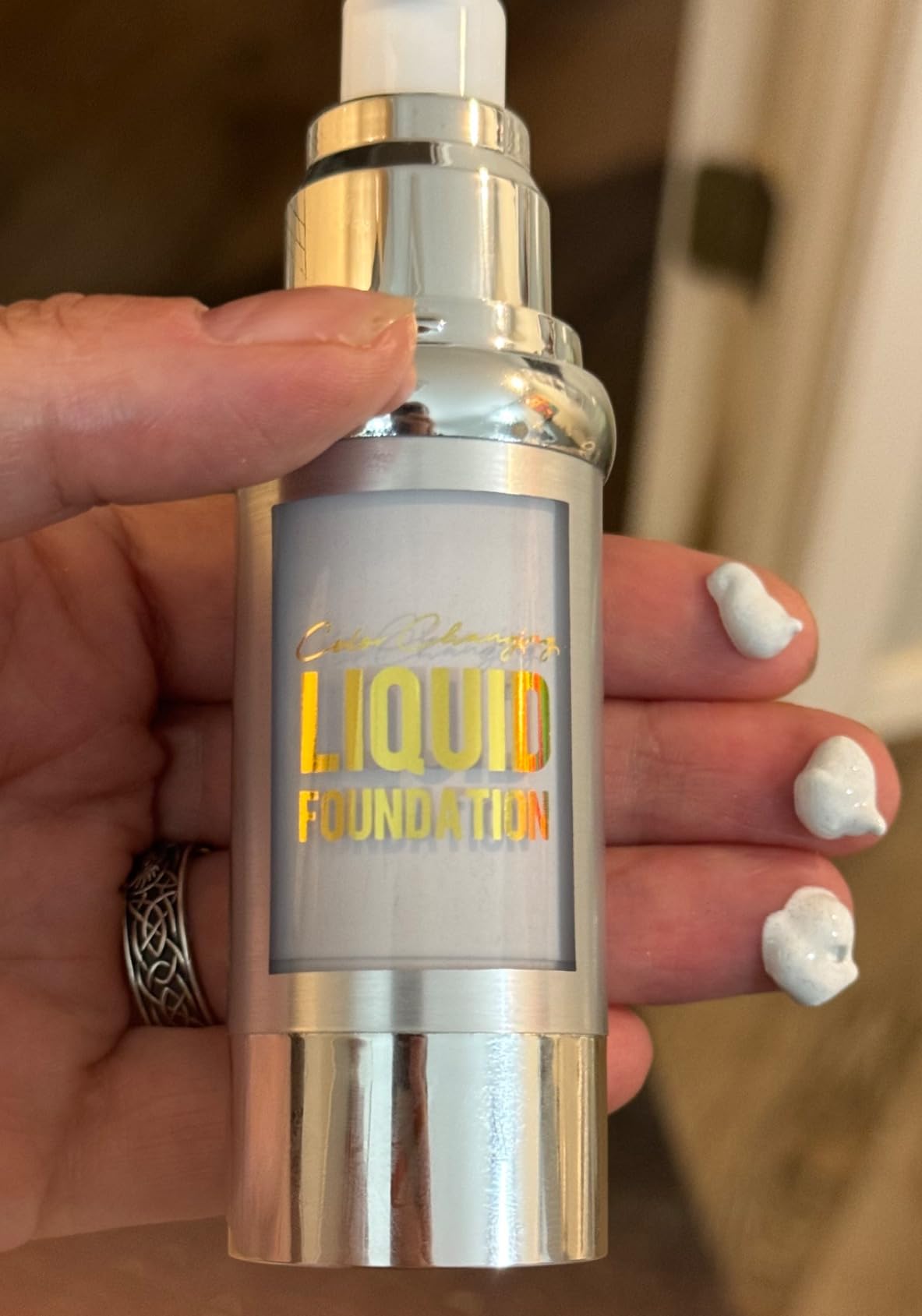 VIOLA HOUSE Color Changing Foundation, Liquid Foundation