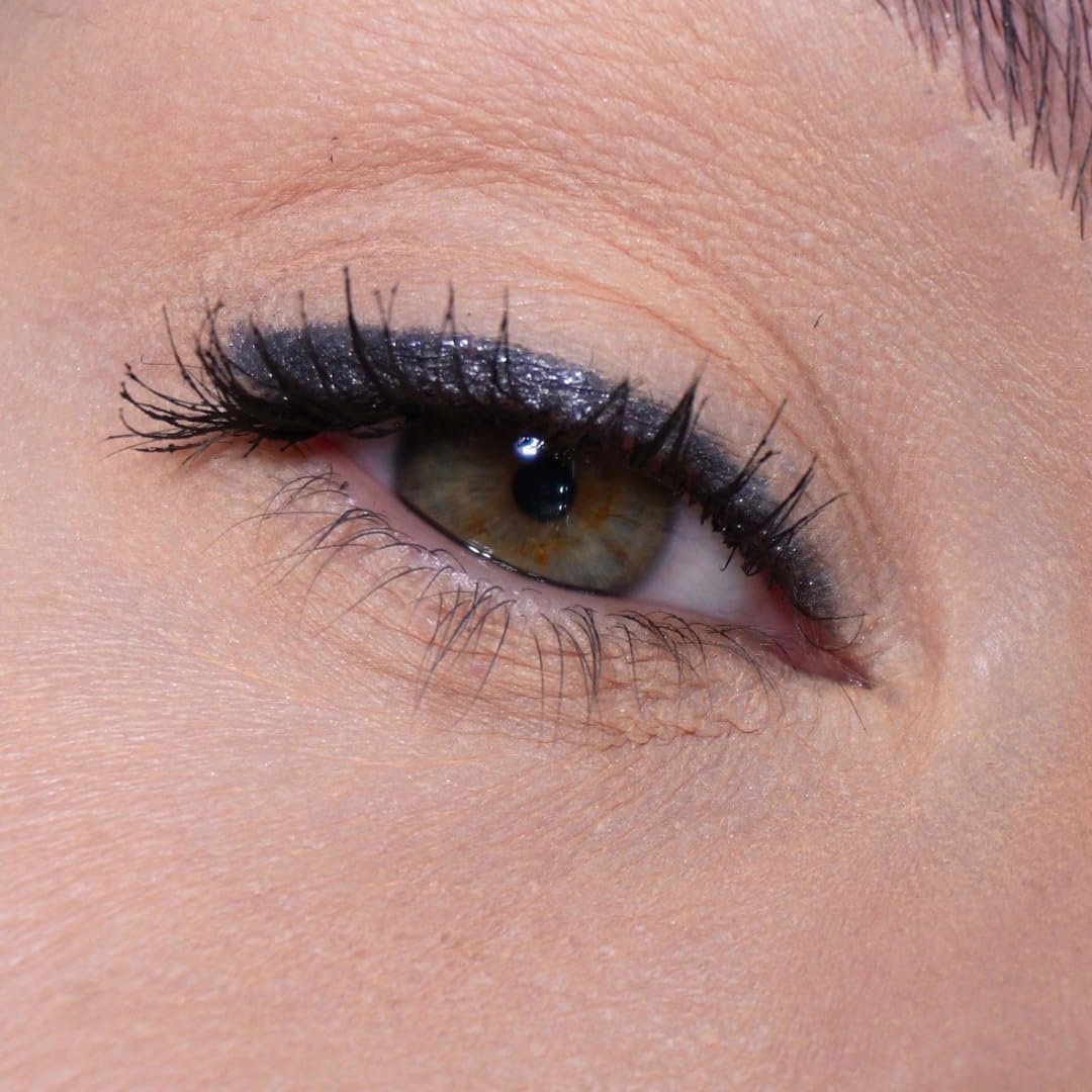 Sandstone Scandinavia hipoalergiczna wodoodporna kredka do oczu | Metaliczny eyeliner bez perfum | Wegańska i nietestowana na zwierzętach kredka do oczu (Grey Stone)