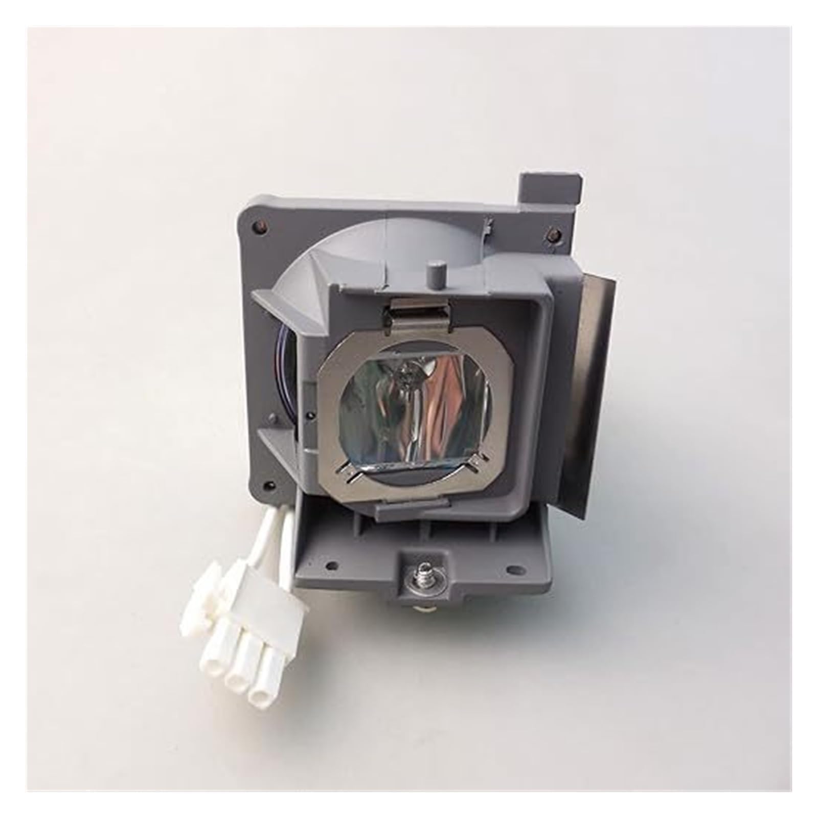 Lampa projekcyjna MC.JL511.001 jest kompatybilna z projektorami H5381BD, H5383BD i P1385W(CBH)