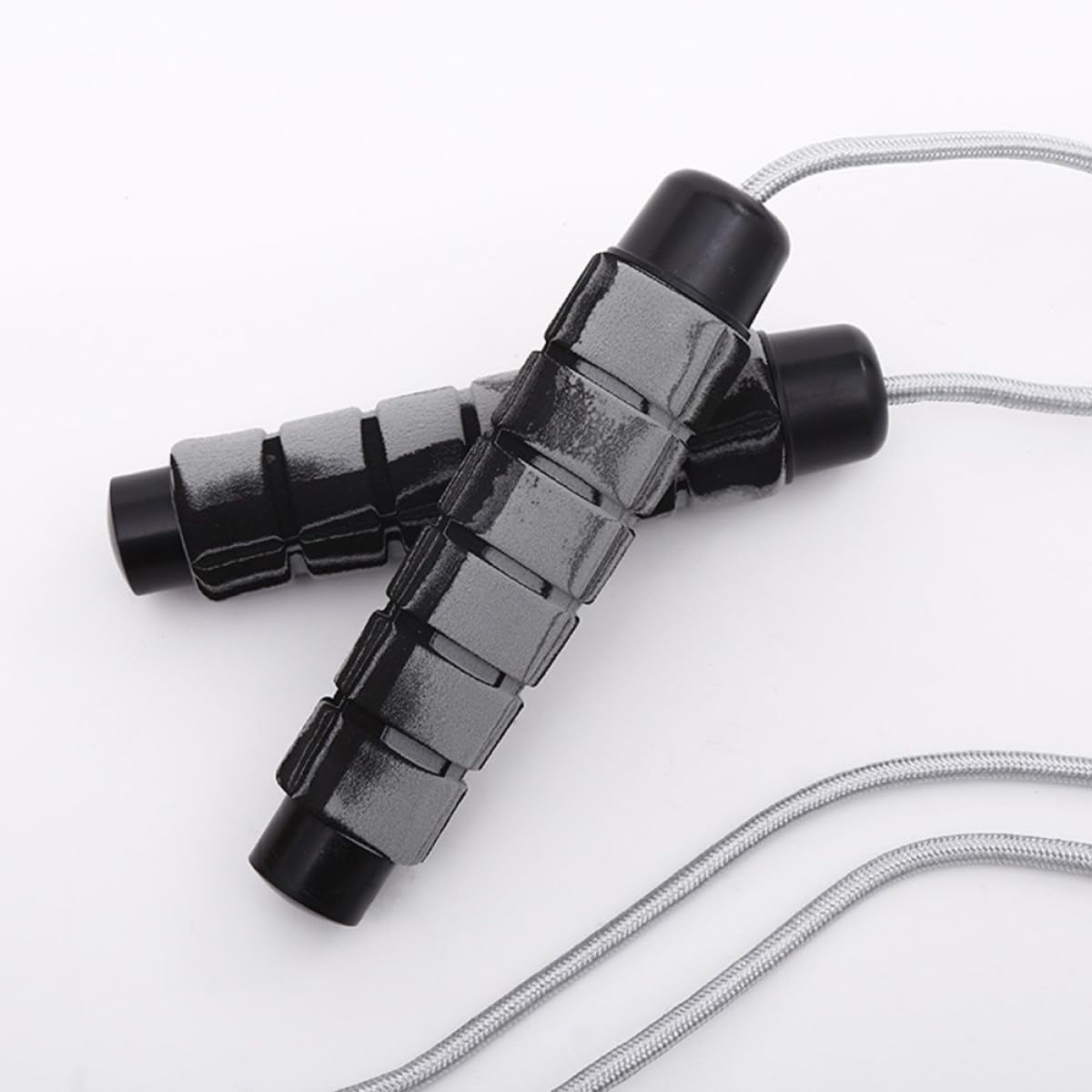 Cuerda de saltar pesada para adultos con sistema de rodamiento dúplex, cuerda de saltar roja hecha de polipropileno y espuma para una rotación eficiente y flexibilidad de movimiento, para gimnasio y