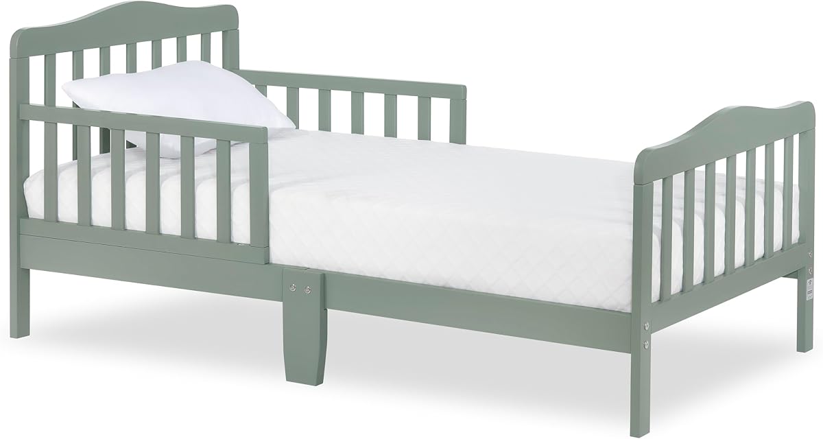 Cama para niños Dream On Me Classic Design, GREENGUARD Gold, Meadow Green | Diseño curvo Slatterd, cama baja a piso, 2 rieles de seguridad, marco de madera resistente, límite de 50 lb, BSA verificado