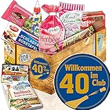 OSTPRODUKTE im Geschenk-Set: Puffreis Schokolade, Liebesperlenfläschchen, Othello Keks Wikana, Bonbons Bodeta Himbeere, Mintkissen Viba, Zetti Schlager Süßtafel, Viba Nougat Stange inkl. anlassbezogener Geschenkverpackung.