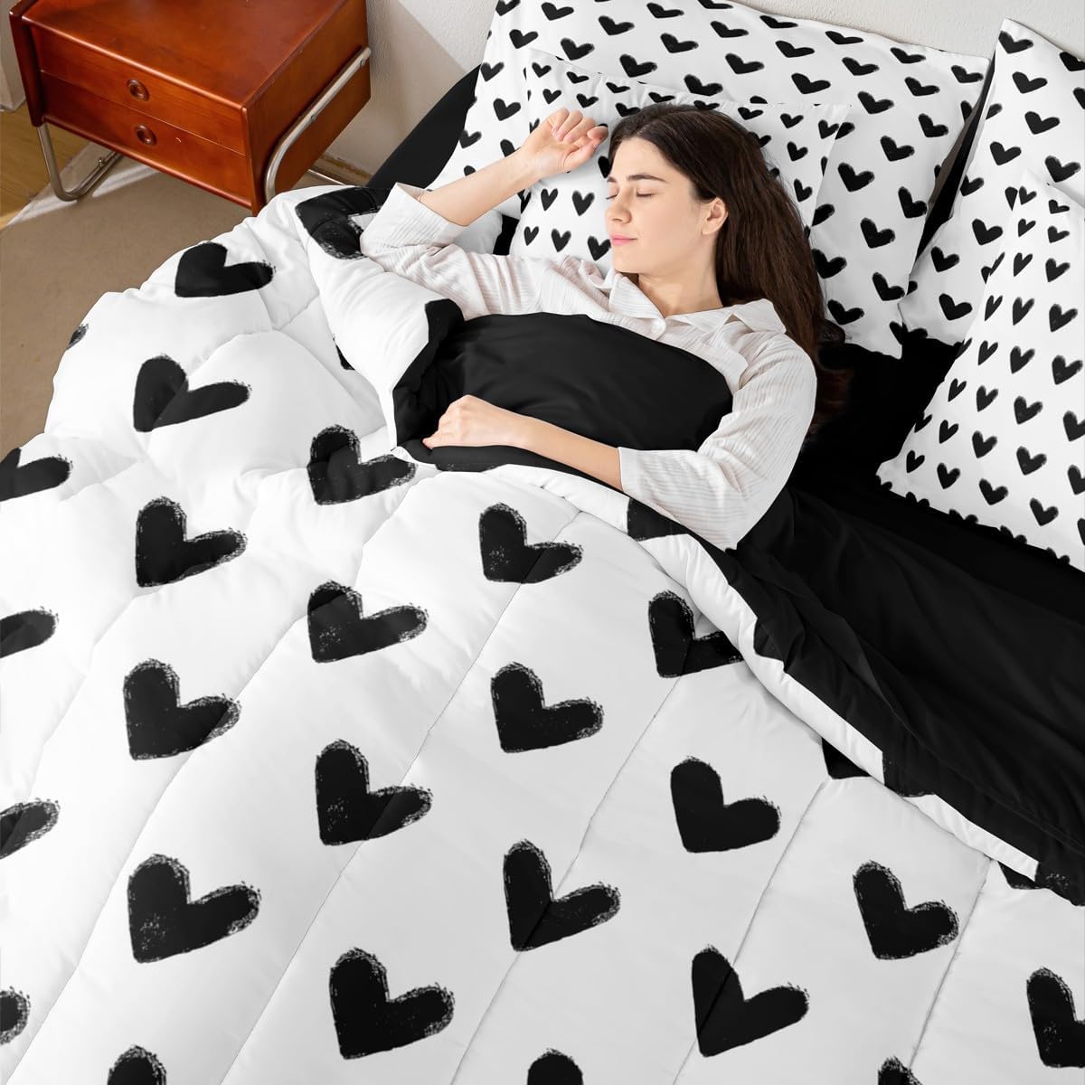 Erosebridal Love 7 Piece Comforter Set Twin Black and White Bedding for Women Men Boys Girls Cute Heart Shaped Sheet Set with Comforter Kawaii Bed Set Love Heart Valentine Soft Warm Duvet Insert