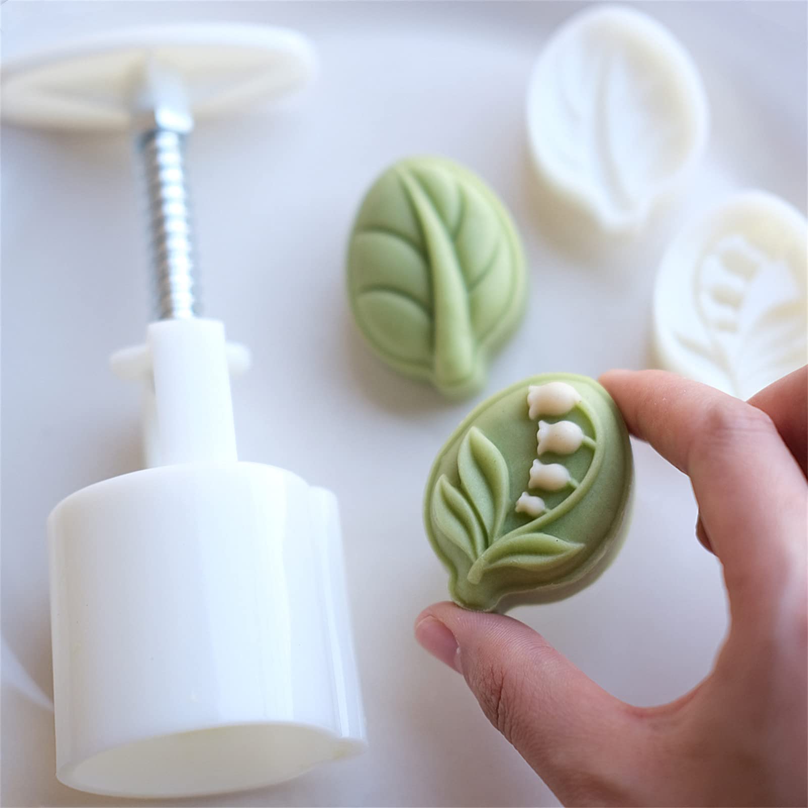 HapGlan Cookie Stamps Leaf Shaped Mold Hand-Pressure Makers Tool for Mid-Autumn Festival