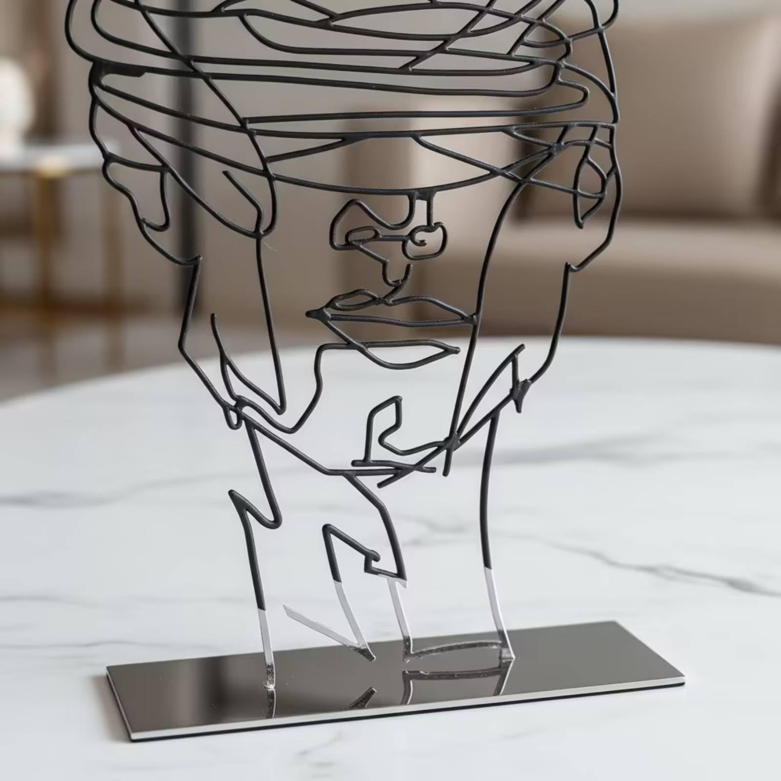 Scultura in Metallo Stilizzato Decorazione a Forma di Artistico Statua con Base Rettangolare per Degli Appassionati D'arte, Soggiorno
