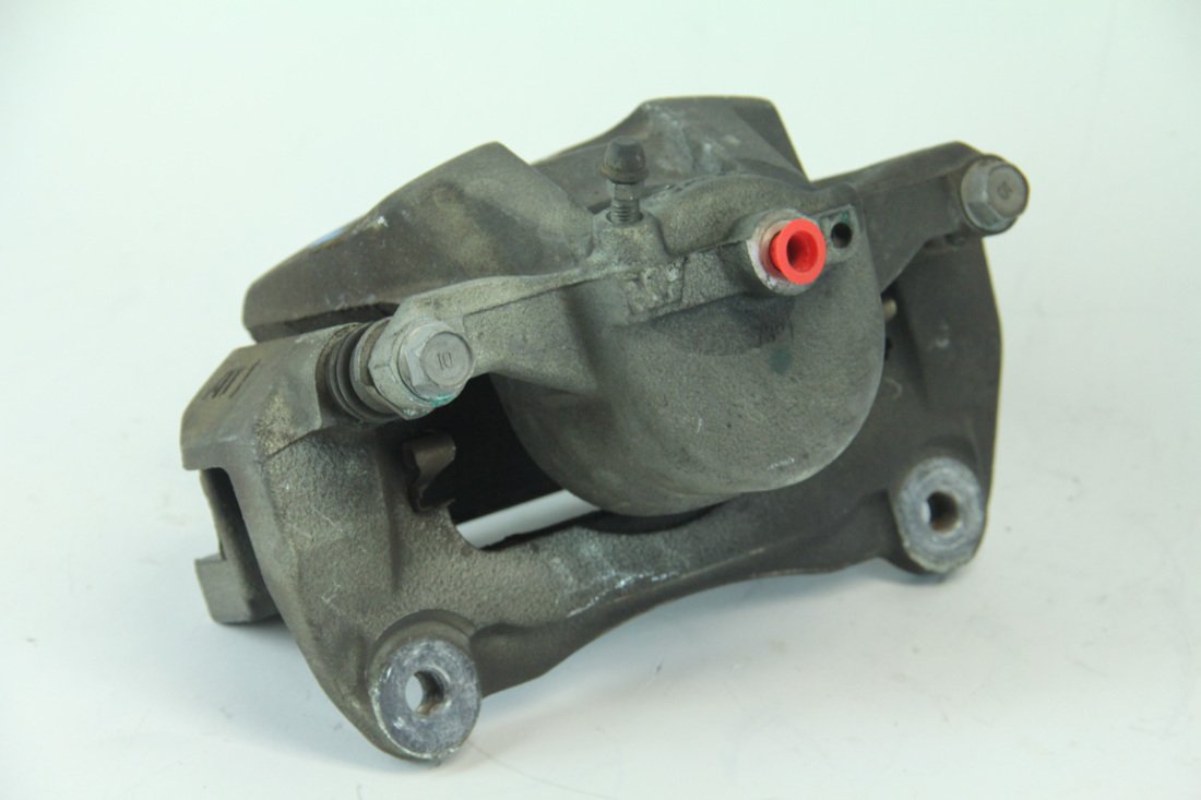 Amazon.com: Lexus 47750-48140, Disc Brake Caliper : Automotive 