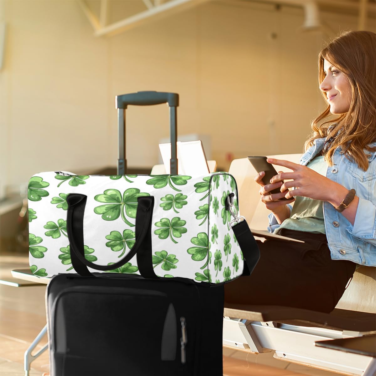 Clover Watercolour Travel Duffel Bag for Women Men Large Capacity Overnight Weekender Bags for Lightweight Waterproof Sport Gym Bag for Workout Yoga Swim