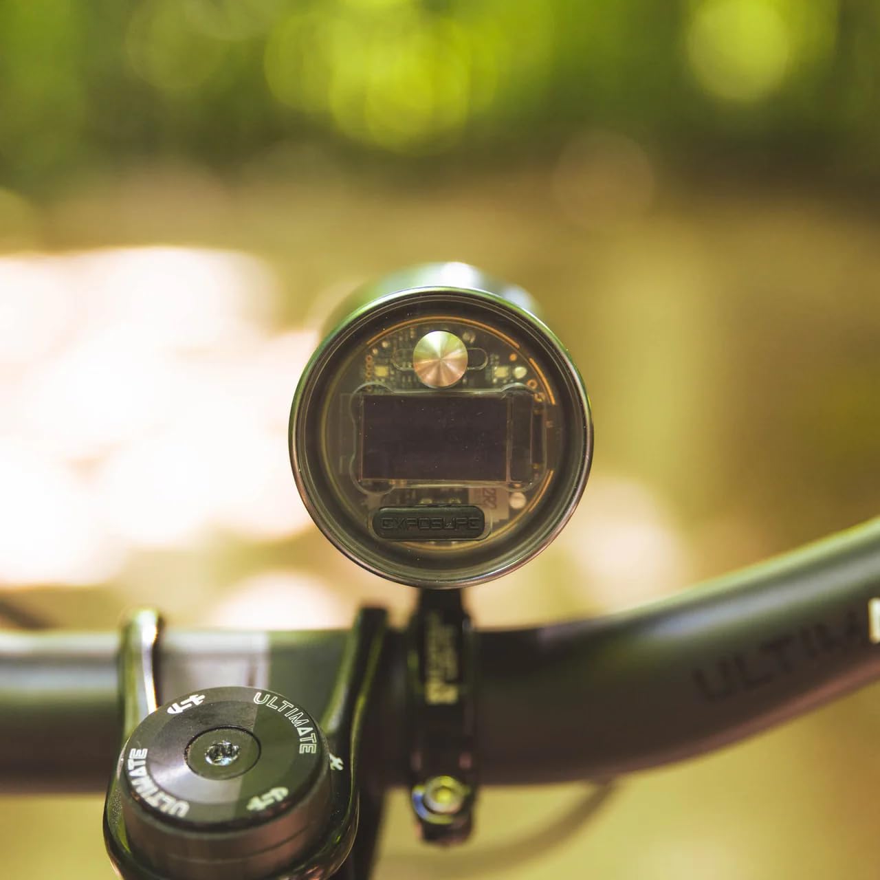 Exposure Lights MaXx-D 17, Bike Light, Gunmetal Grey, IP67 Waterproof, CNC-machined 6063 Aluminium, Battery Powered, 326g, Handlebar Mount, 4850 Lumens