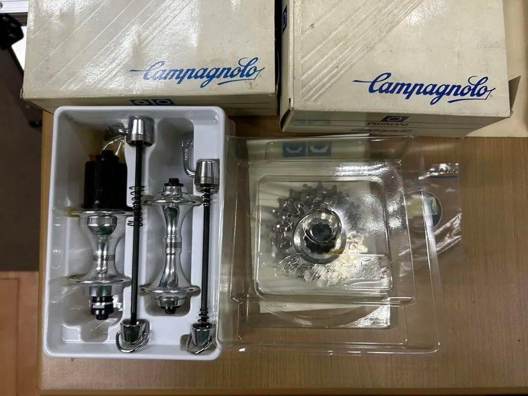 カンパニョーロ Ｃレコ－ド 前後スモールハブ ３２ホール カンパニョーロ Cレコ-ド 前後スモールハブ 32ホール