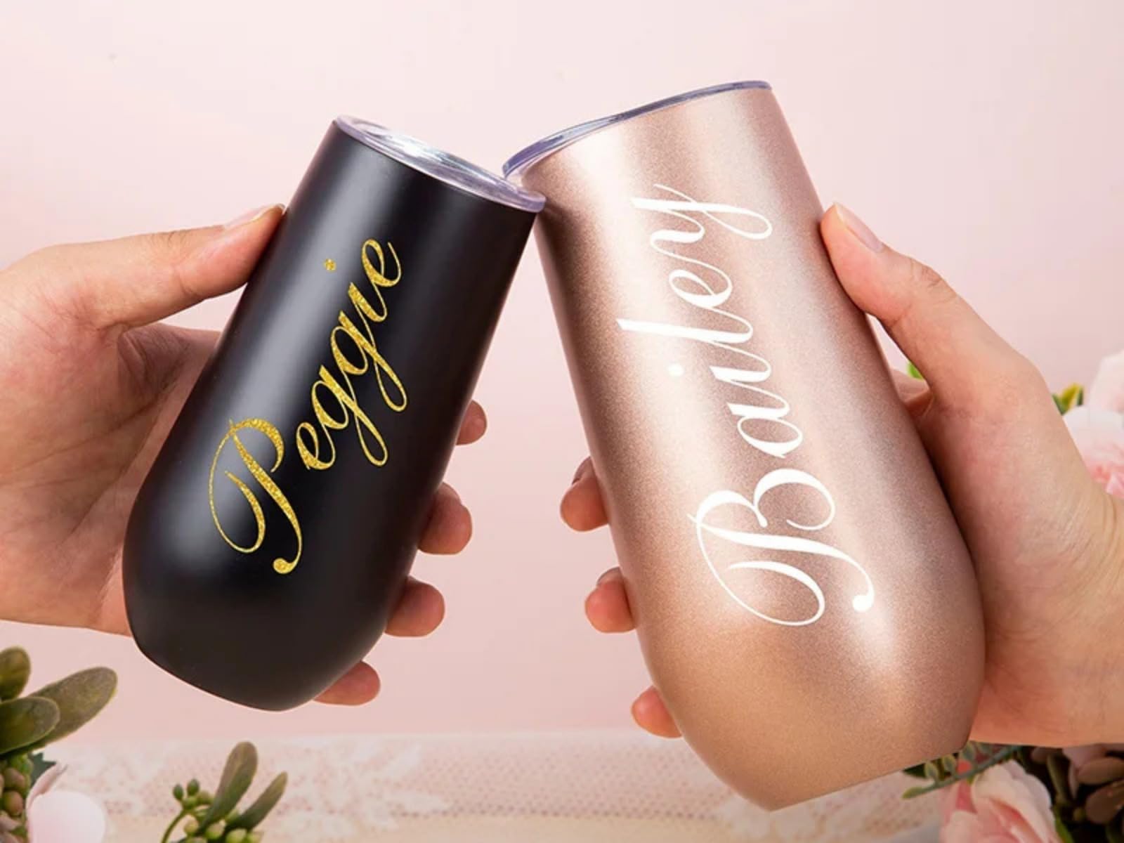 Personalisierte Brautjungfer Isolierter Champagner Tumbler mit Deckel, individuell gravierte Namen Wein Tumbler Brautjungfer Geschenk, Junggesellinnenabschied Geschenk für sie, Vorschlagsgeschenk Wein