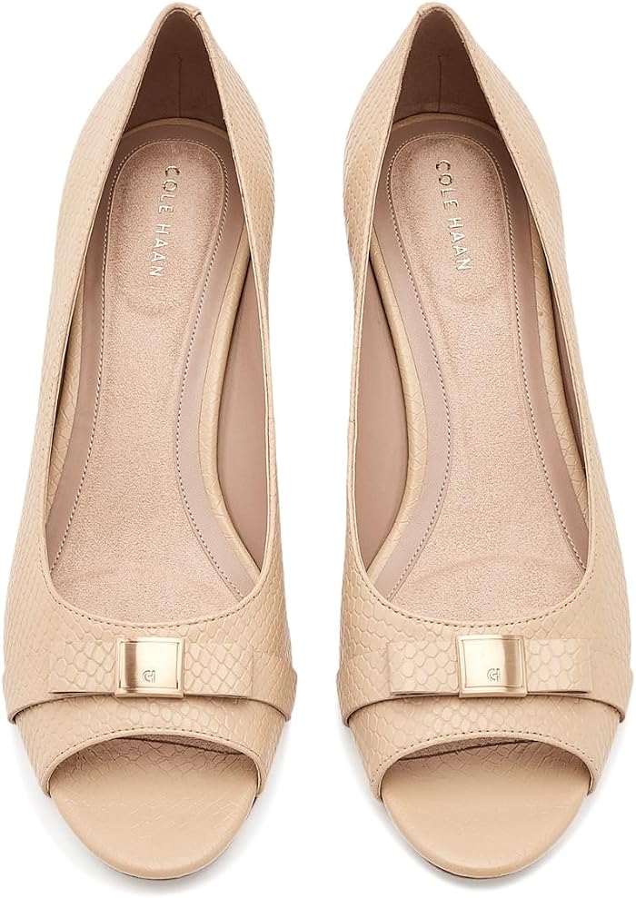 Женские сандалии Cole Haan Go-to Malta Peep Toe Bow Wedges, цвет: Бежевый — фото 6