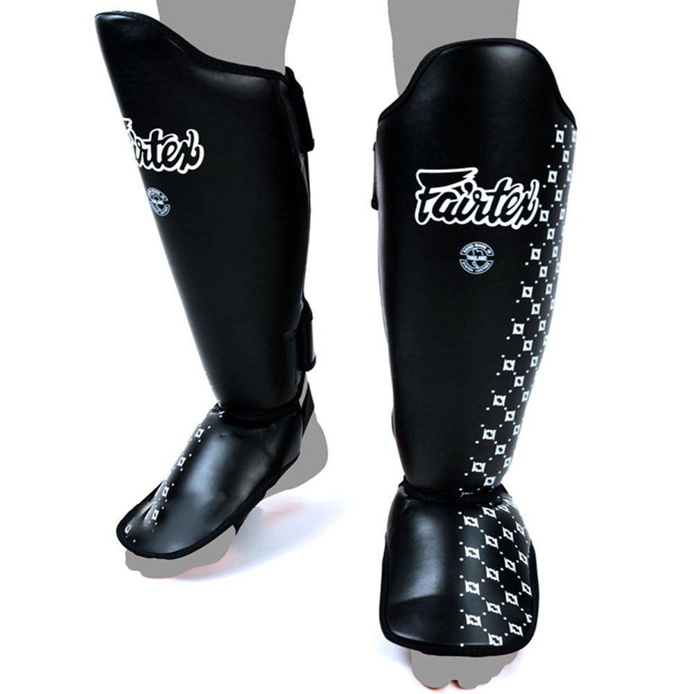 Fairtex キックボクシング　レックガード　Sサイズ 楽天市場】【SP8】 フェアテックス Fairtex アルティメット