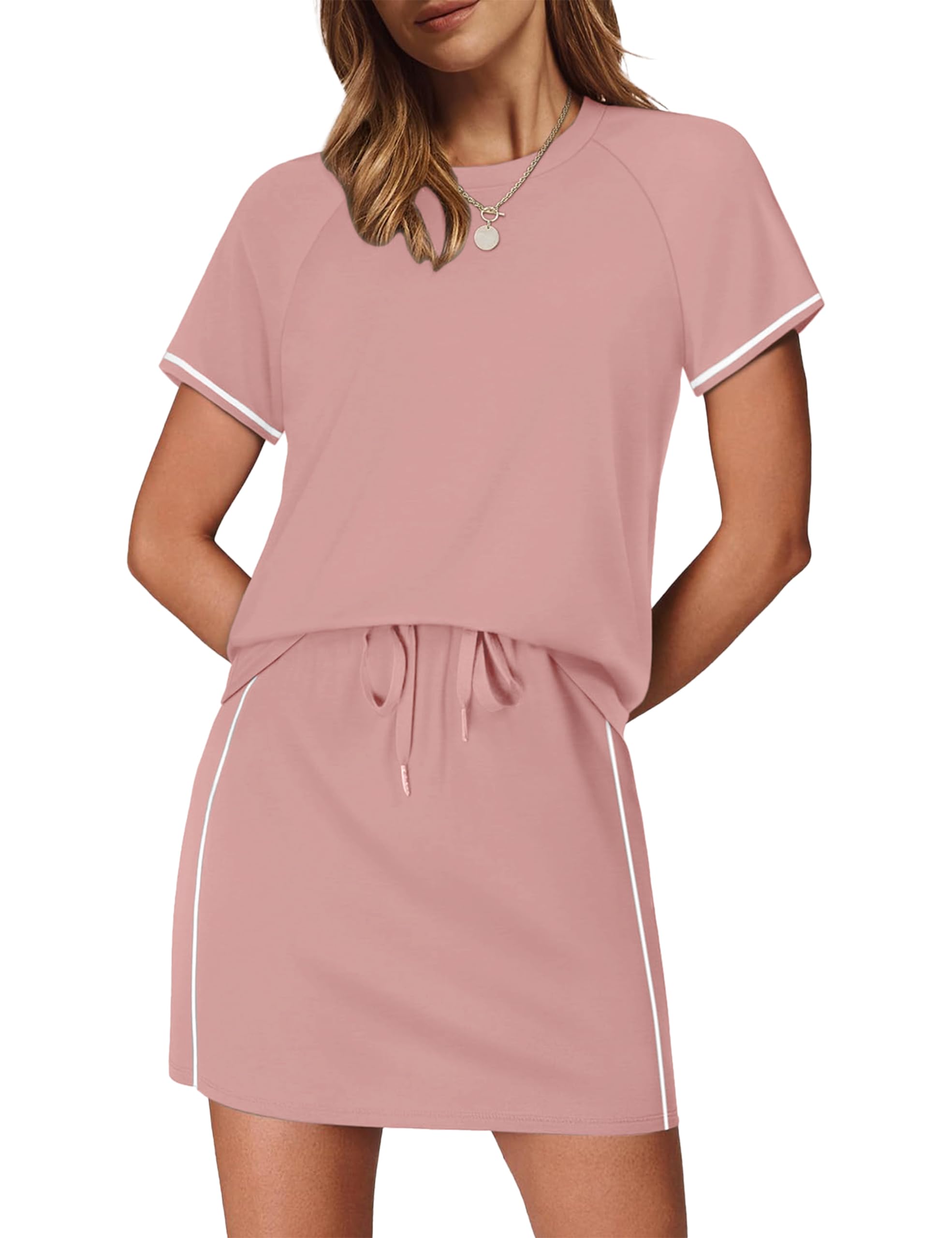 Desol Chándal de verano de dos piezas para mujer, falda de tenis hasta la rodilla, falda de tenis con pantalones cortos integrados y dos bolsillos, adecuado como falda de golf o falda deportiva