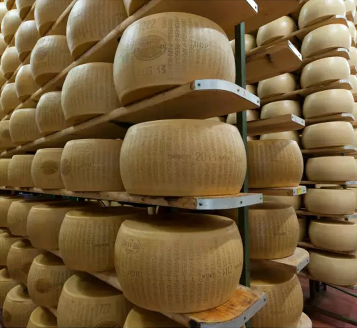 Parmigiano Reggiano g.U. - Bruna Alpina - 24 Monate - Selected by -PARMAshop