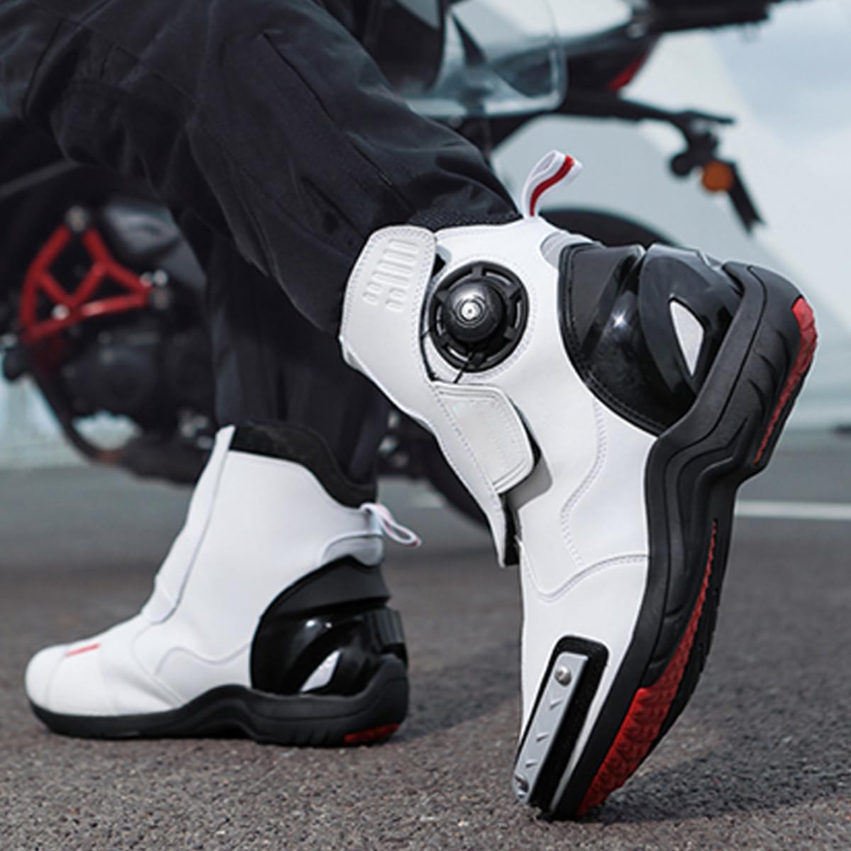 SDEQA Scarpe Moto Uomo Stivali Moto Motocross Dettagli Riflettenti | Leggere e Traspiranti con Supporto alla Caviglia e Shift Pad Suola Antiscivolo