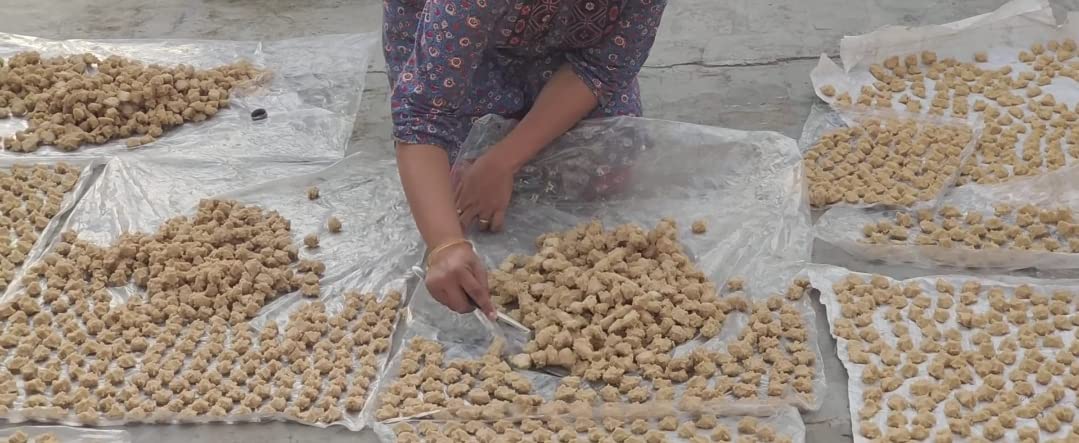 Jayani Homemade 100% Pure Urad Dal Wadi/Mangodi 800 gm 2