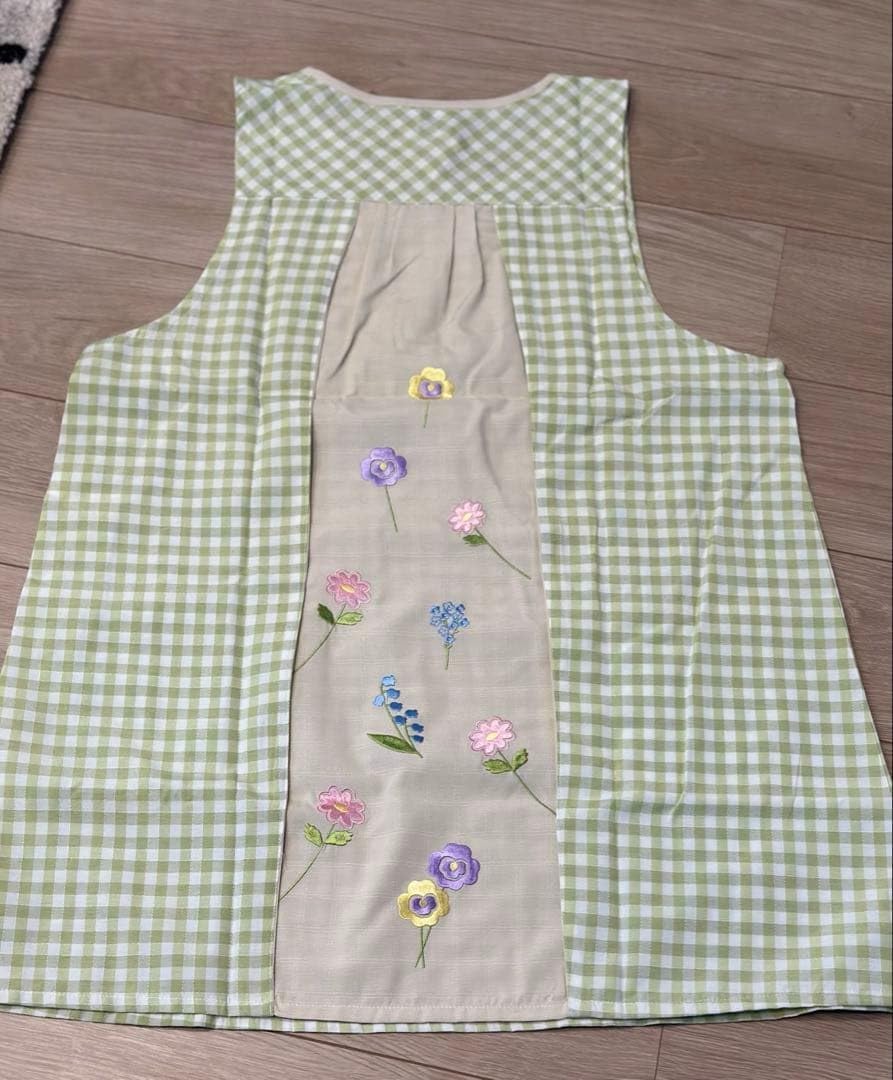 おてんばママ 保育士 幼稚園の先生 エプロン サイズM-L