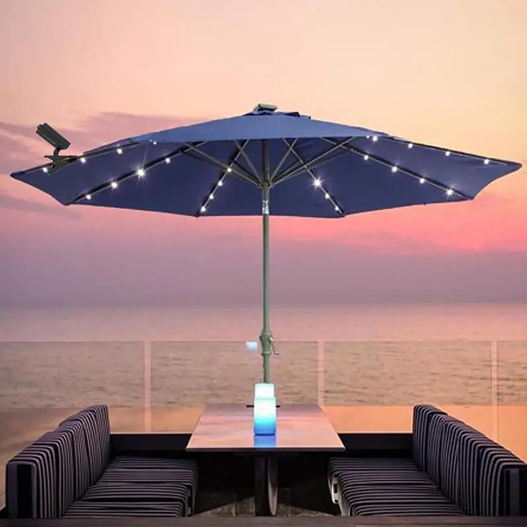 Solar-Sonnenschirmleuchten mit Fernbedienung, wasserdichte 104 LED-Solar-Lichterkette, 8 dimmbare Modi für Garten, Terrasse, Hof und Pool (Weiß)