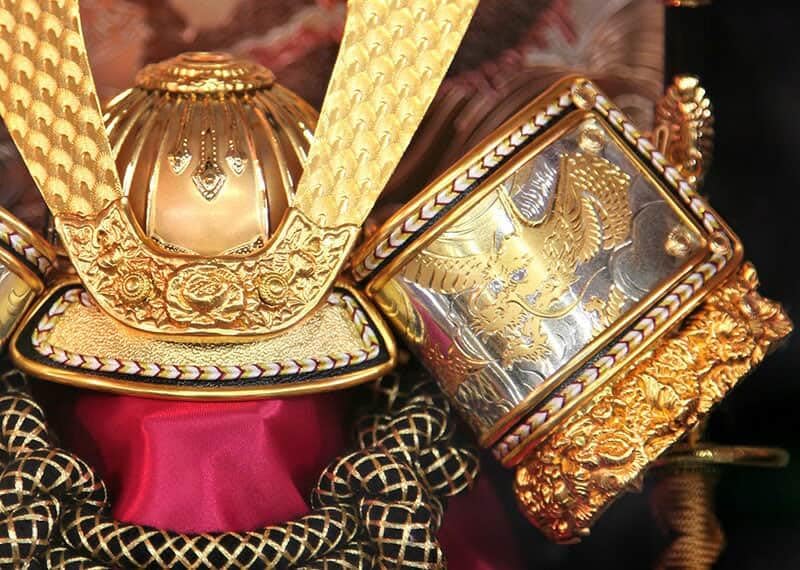 東京久月 五月人形 家紋付き兜飾りアクリルケース入・コンパクトサイズ