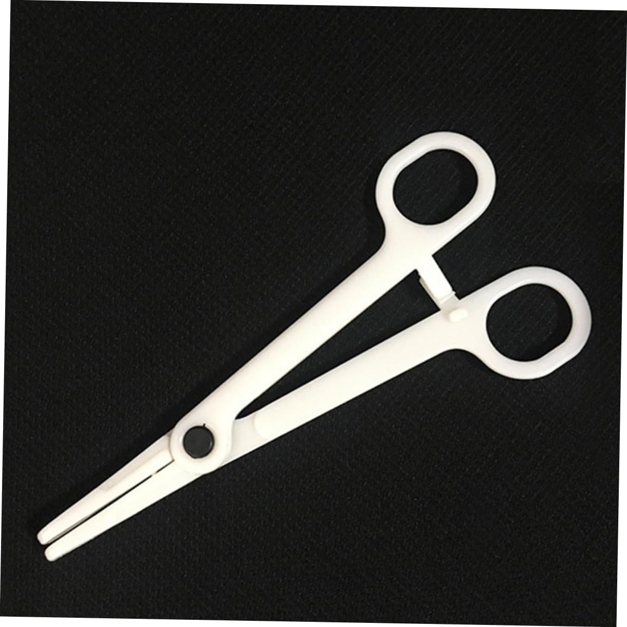 Healeved 15pcs Disposable Piercing Pliers Plastic Forceps for Body Piercing Use Diagonal Pliers with Smooth Puncture Action