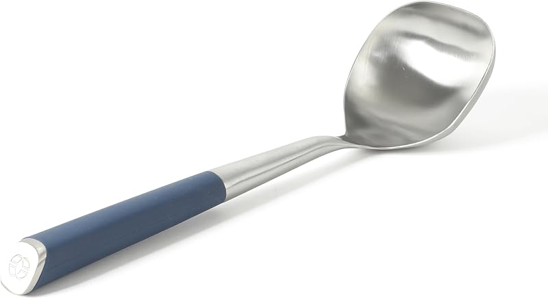 Cucharón de sopa Edge, cucharón de sopa de acero inoxidable, cucharón para servir con mango de silicona, cucharón de cocina antiadherente resistente al calor para sopas, salsas y guisos, azul marino