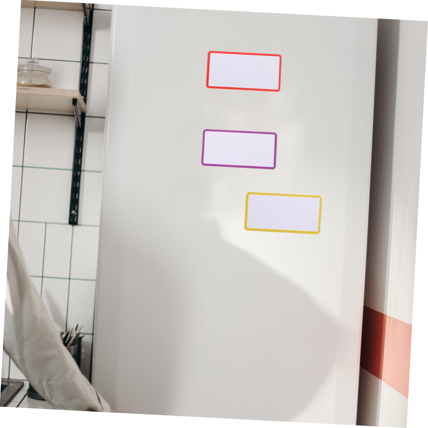 48 Stück Abwischbare Magnetetiketten für Schule und Büro Flexible Namensschilder mit Farbiger Umrandung für Whiteboards Kühlschränke und Metallregale Wiederverwendbare Magnetetiket