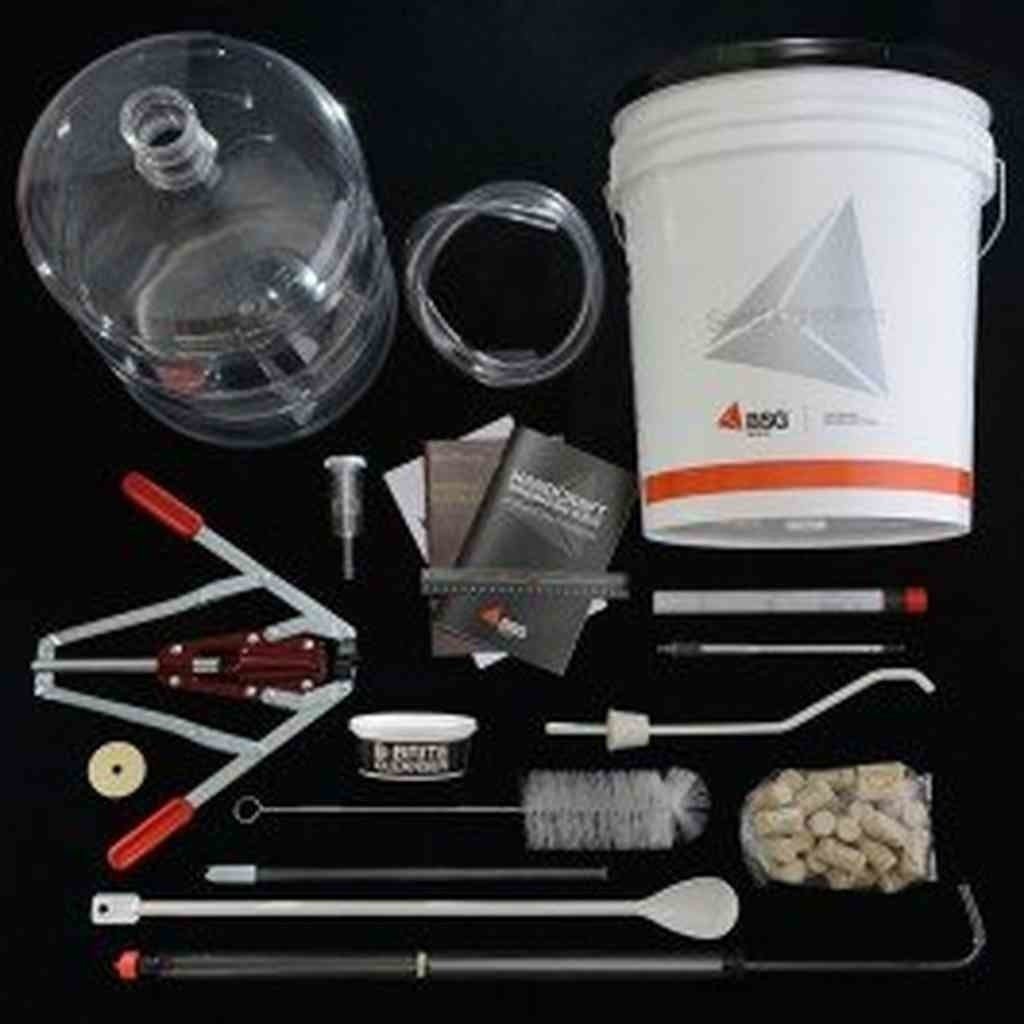 WINEMAKING STARTER KIT BSG QZZK8PET FineWine Deluxe Equipment Kit with PET Carboy for use with 6 Gallon Juice Box Wine Kits