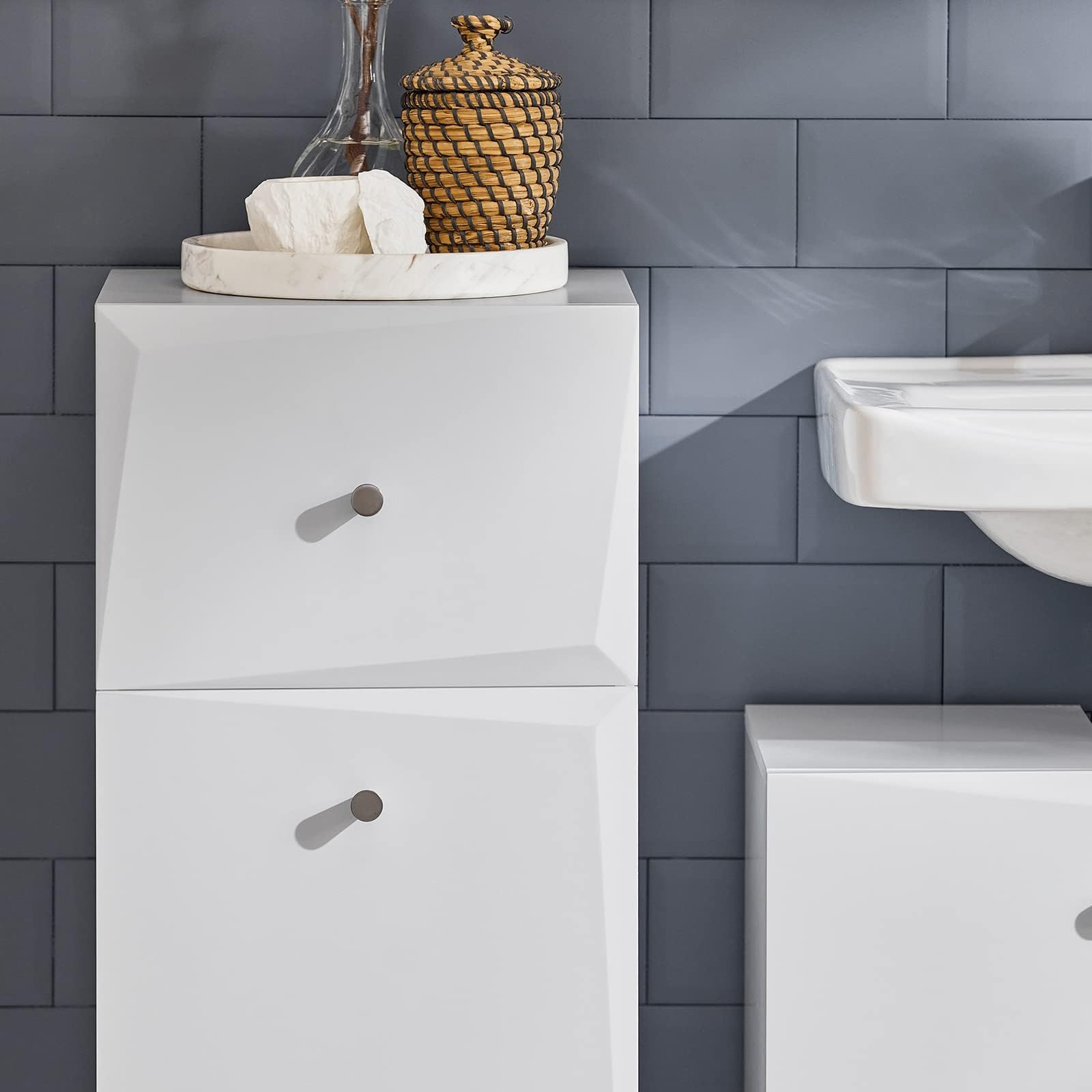 SoBuy Armadietto da Bagno con Cesto per il Bucato – Mobile per il Bucato con Cassetto Compatto, Mobile Salvaspazio in Legno per il Bagno, Design Moderno, Bianco, 34x90x30 cm, BZR93-W