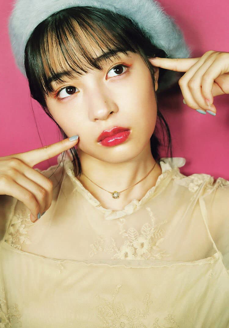 広瀬すず L版写真200枚セット、ダブりなし Amazon.co.jp: 広瀬すず L判 写真 50枚 おまけ2L判 5枚付き 計55