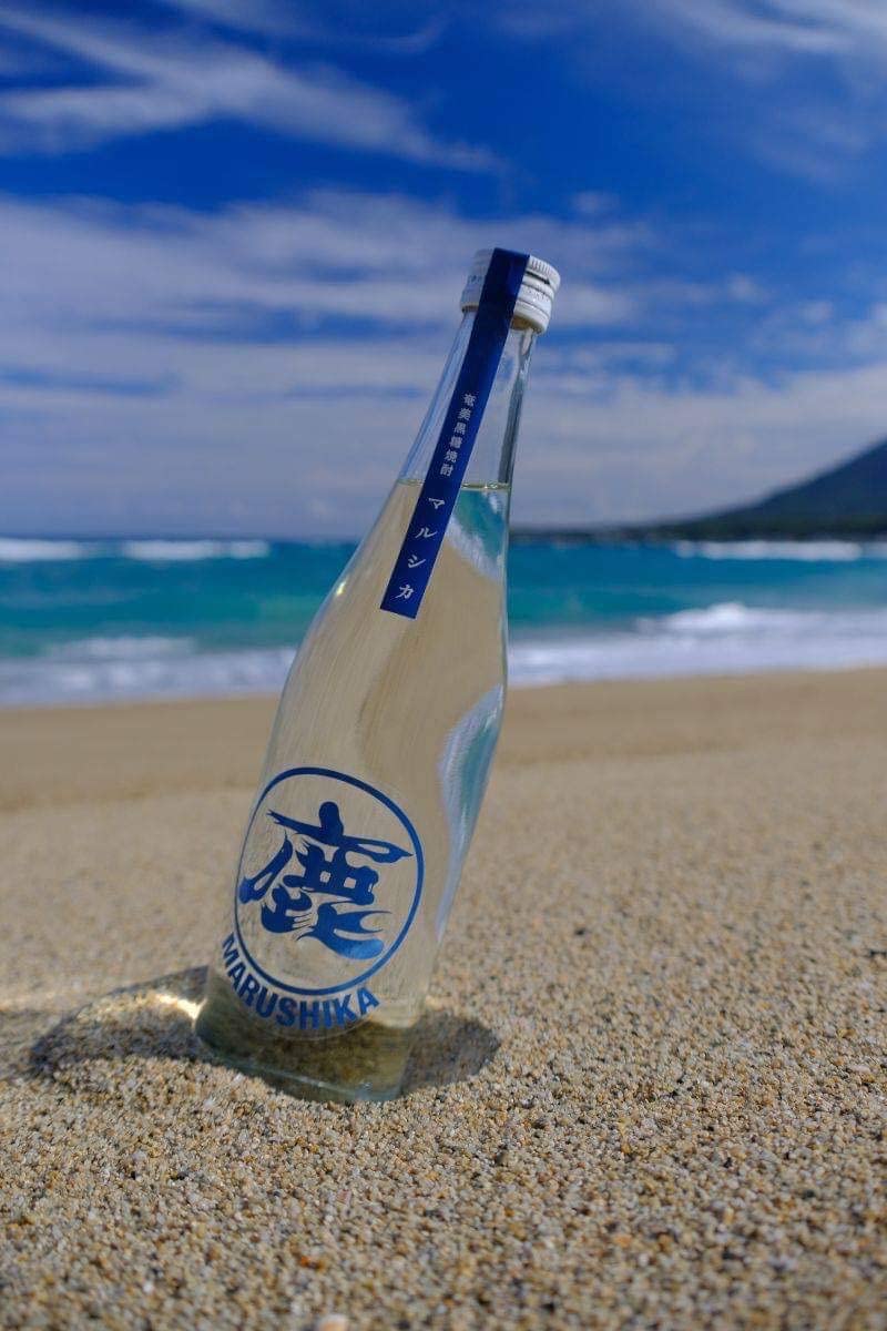 Amazon.co.jp: 松永酒造場 マルシカ マル鹿 黒糖焼酎 徳之島 25度