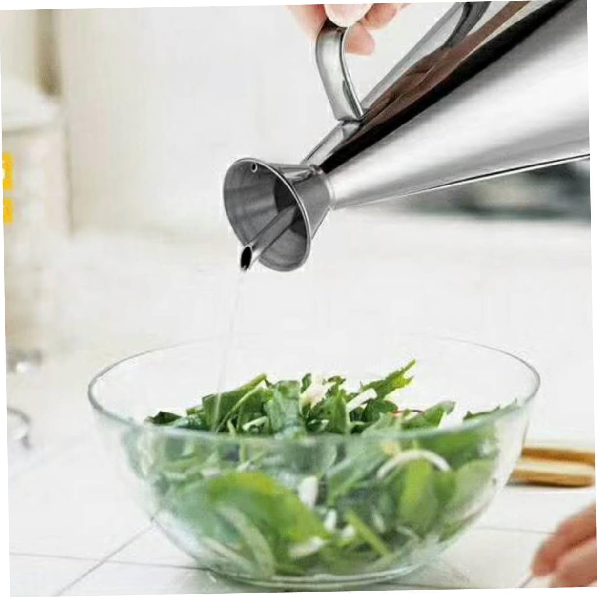 BESTYASH Stainless Steel Oil Bottle Dispenser Leakproof Spout Olive Oil Sprayer Vinegar Sauce Pourer