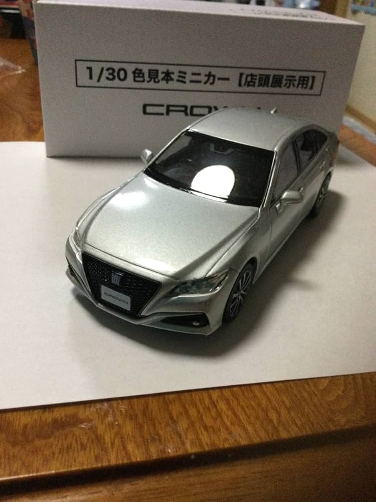 Amazon.co.jp: 【店頭展示用】クラウン1/30 色見本ミニカー