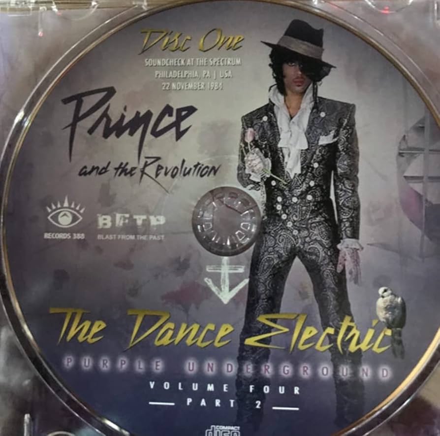 【レア】2CD + DVD-R プリンス Spotlight /Prince PRINCE / PURPLE AND GOLD DOWNLOAD AND STREAMING COMPILATION