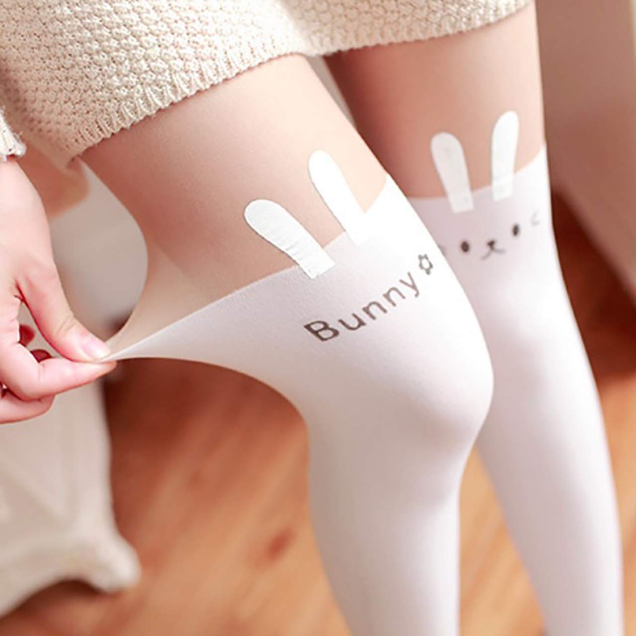 Amazon.co.jp: WHITE FANG(ホワイトファング) ウサギ 白 タイツ