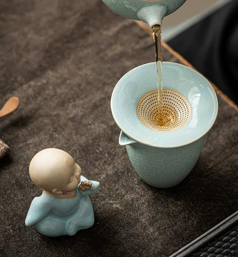 Infusor de té de malla fina de cerámica, infusor para té suelto, colador de malla fina, estatua de monje pequeño, decoración de mesa de té, filtro de té A08